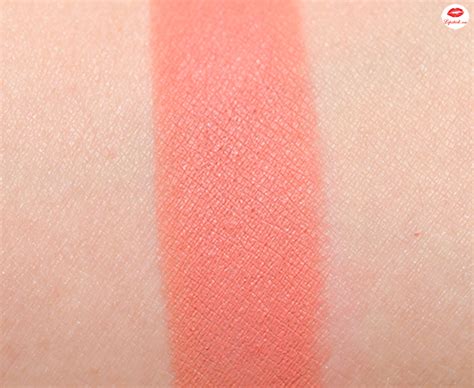 Review Son MAC Runway Hit Màu Hồng Cam Nude Retro Matte