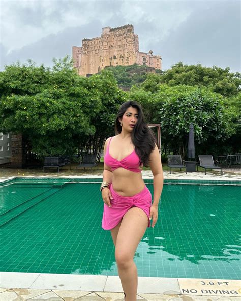 Instagram Indian T H I C C Nikita Sharma Nude Photo