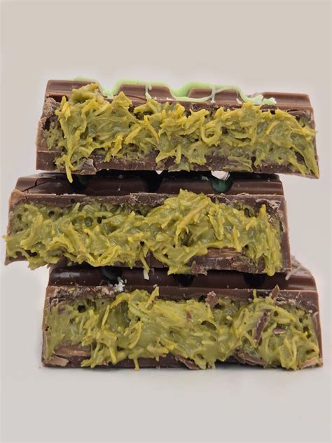 Pistachio Knafeh Dubai Chocolate Bar Shop Now Loaded Stuff