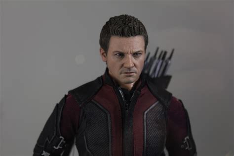 實拍 Hot Toys 復仇者聯盟奧創紀元Hawkeye 鷹眼 Toys Zone D 玩具兄弟 Figures Price List Reviews