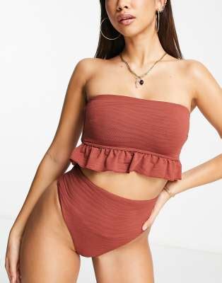 ASOS DESIGN Haut de bikini bandeau à basque en tissu texturé Marron chocolat ASOS