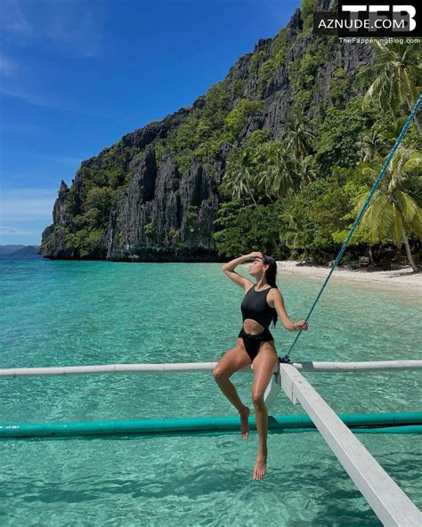 Kelsey Merritt Sexy Poses Showcasing Her Hot Bikini Body At The Beach On Social Media Aznude