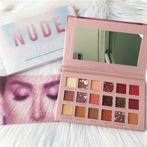 Jual Huda Beauty Nude Eyeshadow Pallette Shopee Indonesia