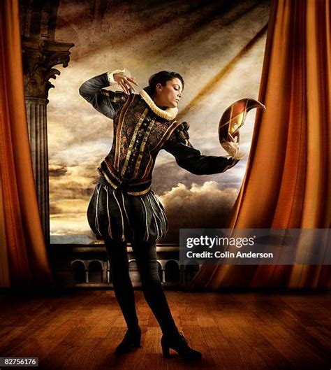 William Shakespeare Costume Photos And Premium High Res Pictures