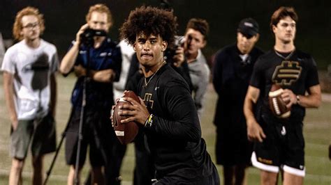 Dante Moore Commits To Oregon Ducks Land Coveted Qb Prospect As Dan