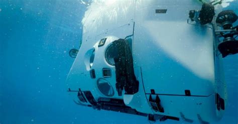 $48-million Triton 36000/2 submersible takes you to the bottom of the ...