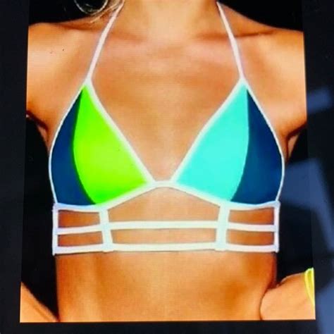 Pink Victoria S Secret Swim Nwt Vs Pink Strappy Cage Triangle Bikini Top Poshmark