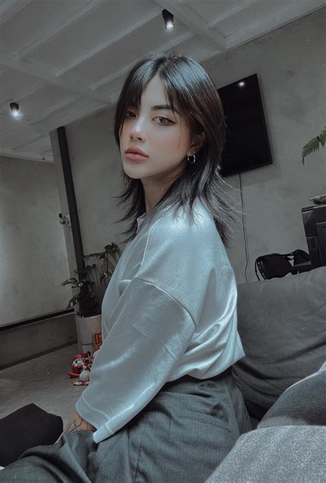 Nổi tiếng 10 năm trước hot girl xăm trổ người Việt giờ ra sao