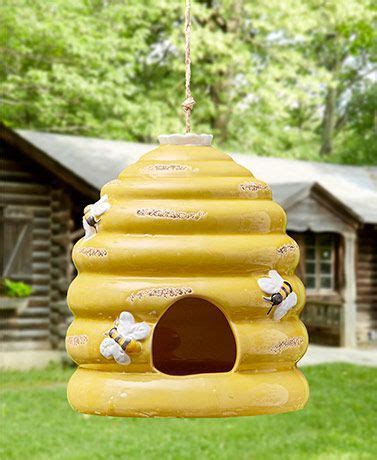 20+ Inspiring Bumble Bee Garden Decor Ideas - SWEETYHOMEE