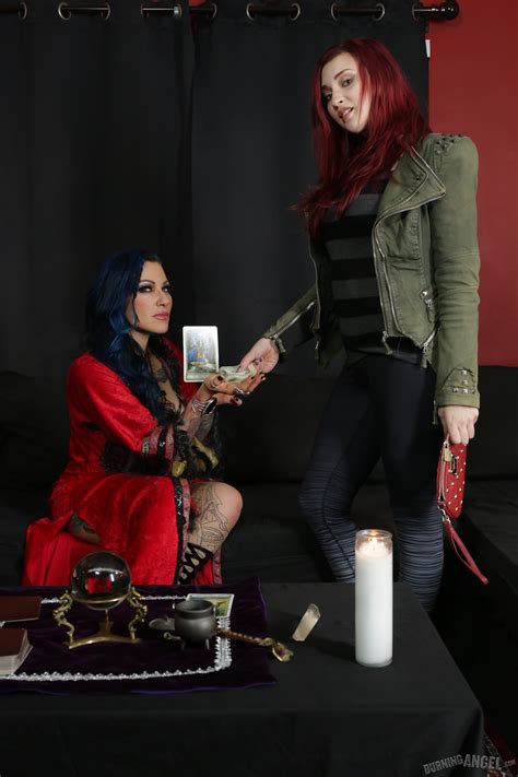 Inked Mature Jenevieve Hexxx Seduced Her Stepson Photos Bill Bailey MILF Fox