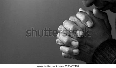 black people praying  royalty  images stock