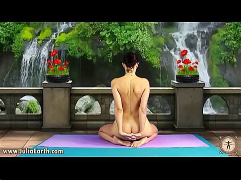 Day 33 Of GPP Challenge With Julia V Earth Day By Day My Body Gets Stronger XVIDEOS