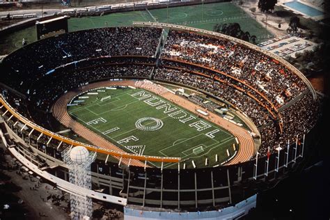 El día a día del Mundial '78: Inauguración espectacular y bodrio en la