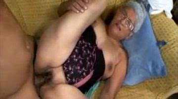 Vovó brasileira ainda gosta da coisa Porn