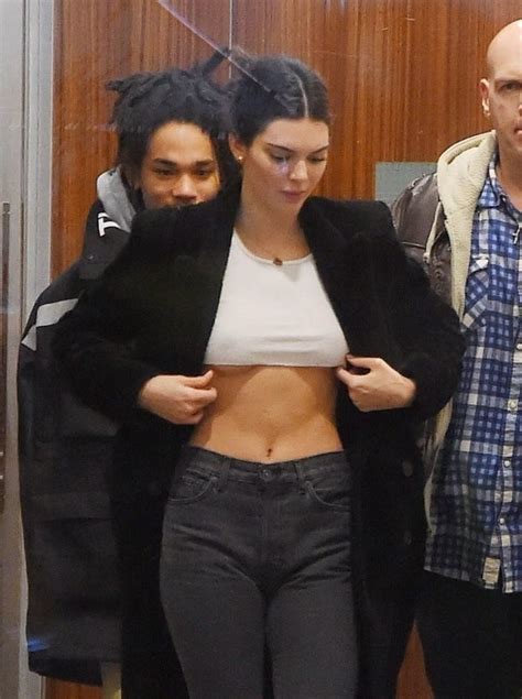 Kendall Jenner Underboob 28 Photos Thefappening