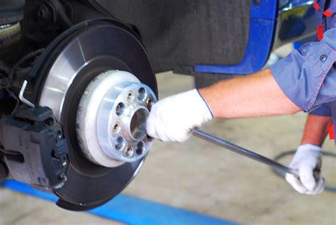 Замена тормозных дисков - как поменять тормозные диски своими руками