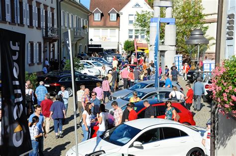 Müllheimer verkaufsoffener Sonntag mit Autoschau Schwarzwald