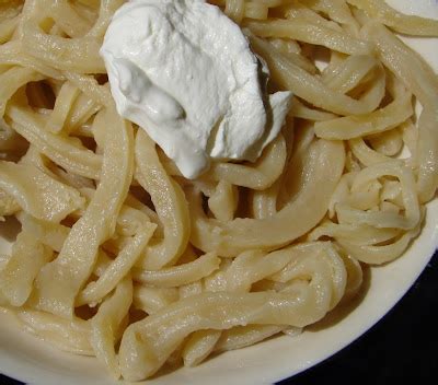 Nummy Kitchen: Homemade Russian Noodles -- Lapsha