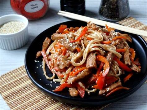 Удон со свининой в кисло-сладком соусе — рецепт с фото пошагово