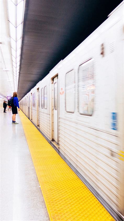 A line 1 ttc station has a secret platform for emergencies 40