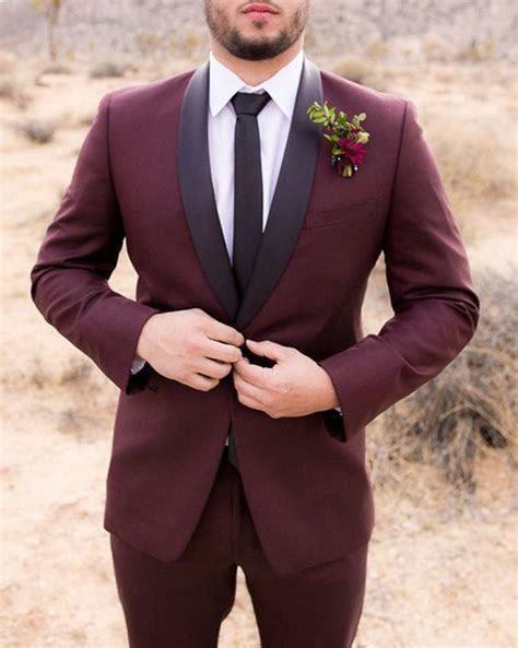 Fashion Burgundy Wedding Tuxedo For Groomsmen With Black Shawl Two Pie