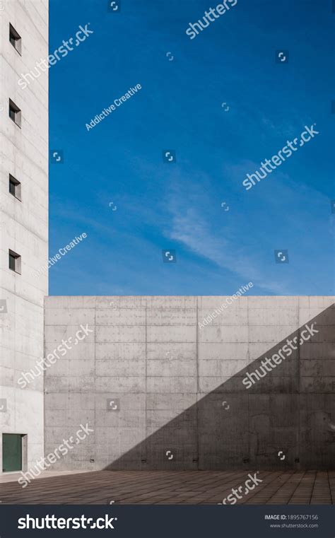 11717 Brutalist Architecture Royalty Free Images Stock Photos