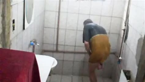 Vou Tomar Um Banho Gay Porn XHamster