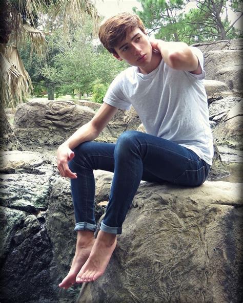 Masculine Gay Men Top Cute Bottoms Dnafalas