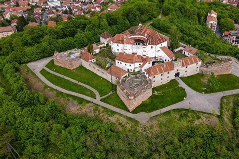 Cet Uia De Pe Dealul Straja Din Bra Ov I Redeschide Por Ile