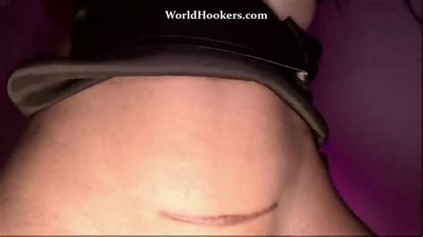 Cena Con Una Milf Tailandesa Caliente Que Recibe Creampie