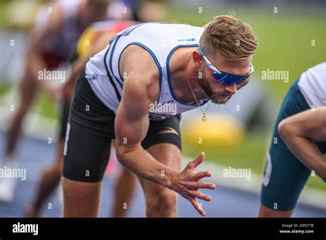 Josh Kerr Prepares For The Mens 800m Final During The Microplus Uk
