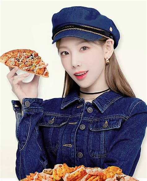 Pizza Or My Cheesy Pussy Tonight Scrolller