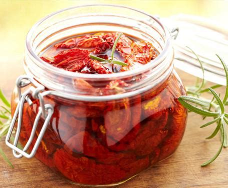 Pomodori Secchi Sottolio La Ricetta Per Preparare I Pomodori Secchi