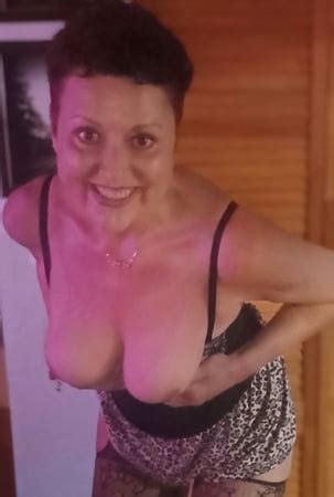 Check Out My New Cougar Lingerie Stockings And Pumps Pics XHamster