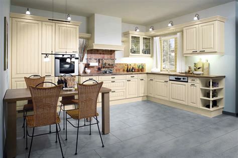 Bílé rustikální kuchyně - návrhy a realizace