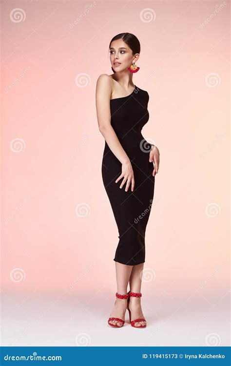 Fashion Style Woman Perfect Body Shape Brunette Hair Wear Black Stock Image Image Of Body