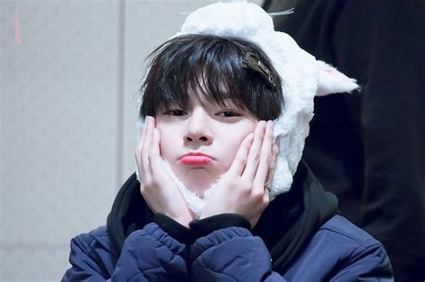 Ян Чонин/Stray Kids | Wiki | 🍀🌺Amino Friend [RUS]🌺🍀 Amino