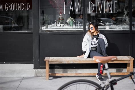 Oversized Denim Jacket: Layering Game – THINGS SHE LOVES