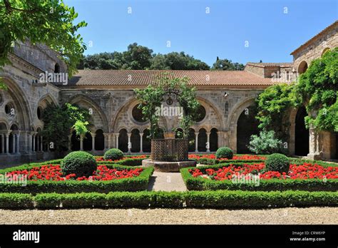 Cloister And Well At The Abbaye Sainte Marie De Fontfroide Abbey