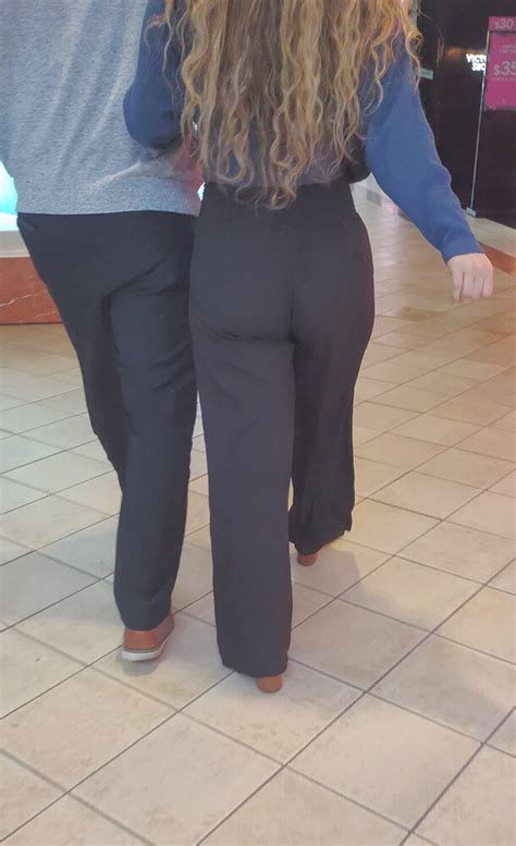 Jiggly Ass Pawg Filling Some Flare Pants Pretty Face Too Spandex Leggings Yoga Pants Forum