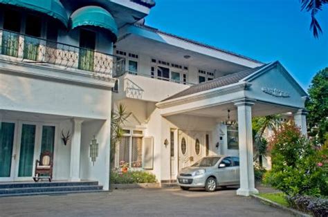 Sewa Villa Jakarta Murah Mewah Dengan Kolam Renang Pribadi