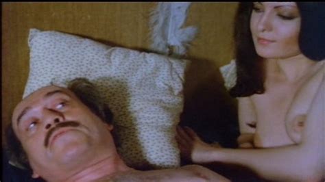 Linda Lay nude pics página 1