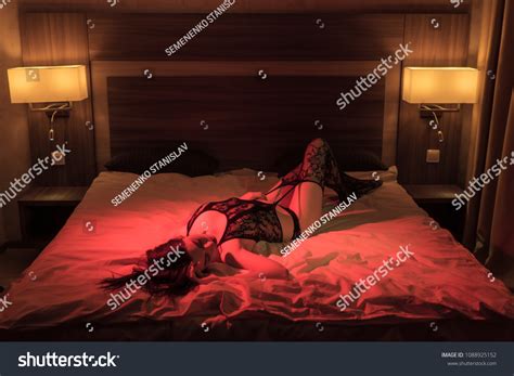 Beautiful Sexy Girl Black Lingerie Posing Stock Photo 1088925152 Shutterstock