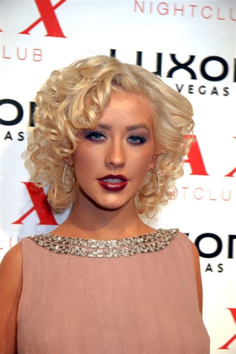 Trends Hairstyle Haircuts 2013 Incredible Beauty Christina Aguilera