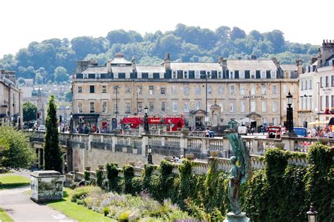 Historical Buildings In Bath In A Sunny Summer Day In 2020 Editorial