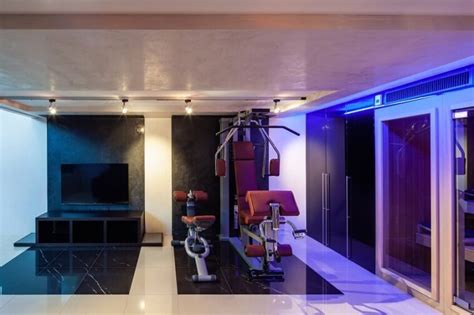 Home Gym Lighting Ideas (6 Best Options)