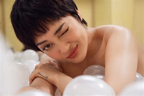 Bảo Anh nude trong bồn tắm khoe ngực đầy trong MV mới Sao360 net