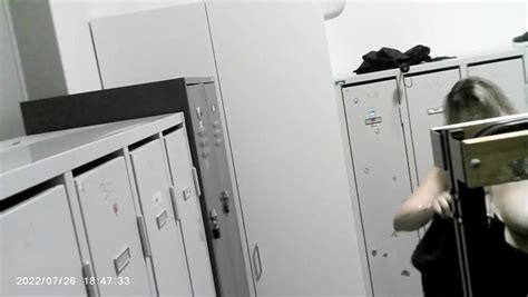 Spy Changing Milf Tits ThisVid