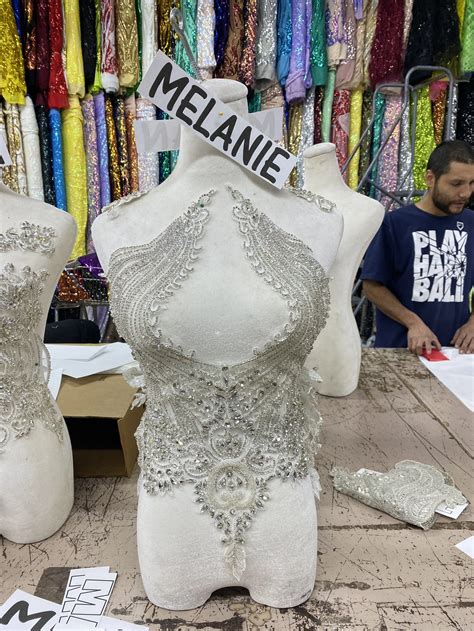 RHINESTONE APPLIQUÈS — Textile Discount Outlet