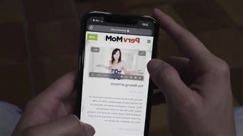 BBW MILF Stiefmutter Charley Hart Sitzt Auf Dem Gesicht Ihres Stiefsohns